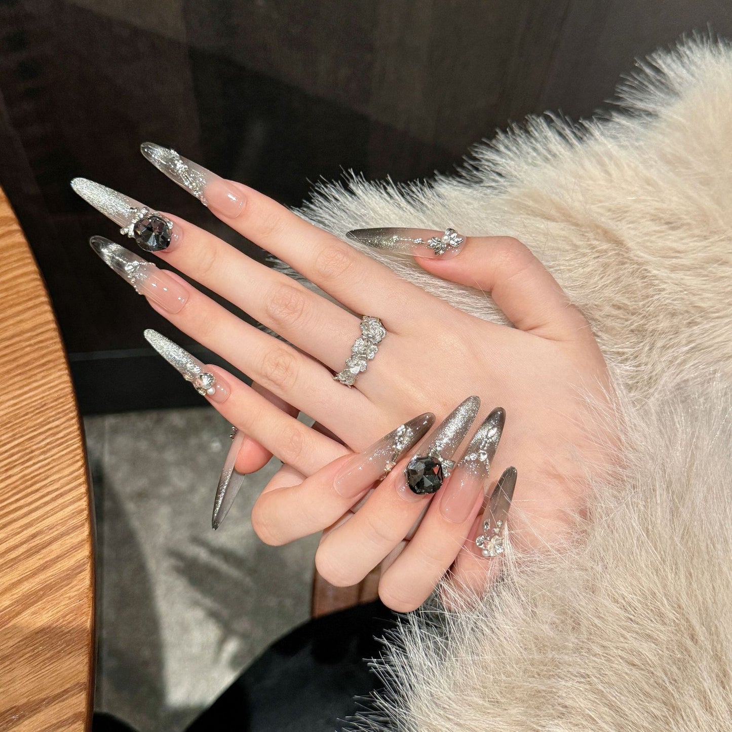 Autumn And Winter Gradient Cat Eye New White High-grade Wear Armor